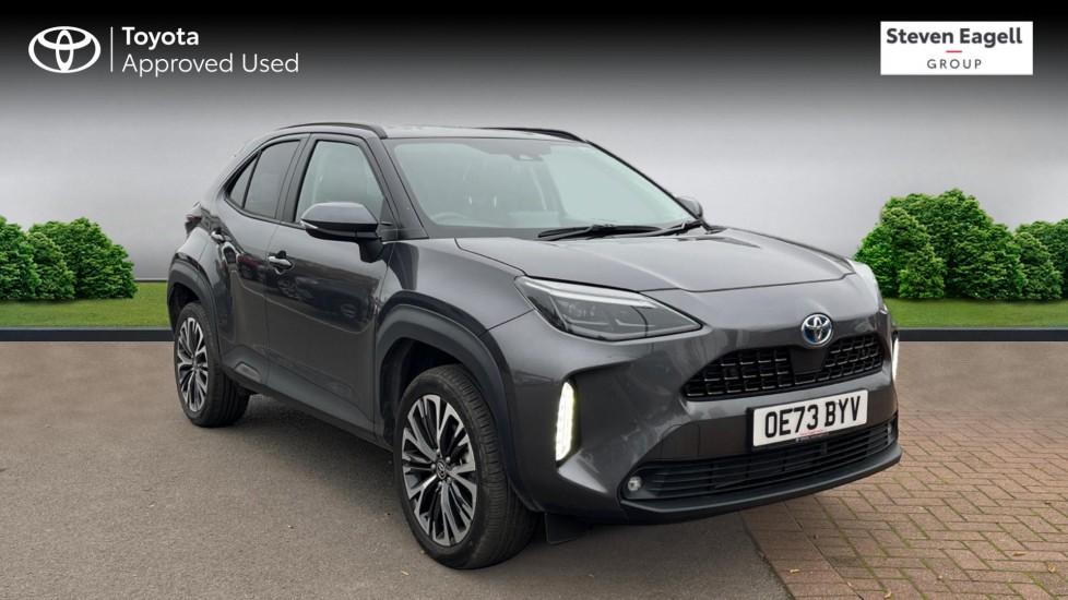 Main listing image - Toyota Yaris Cross