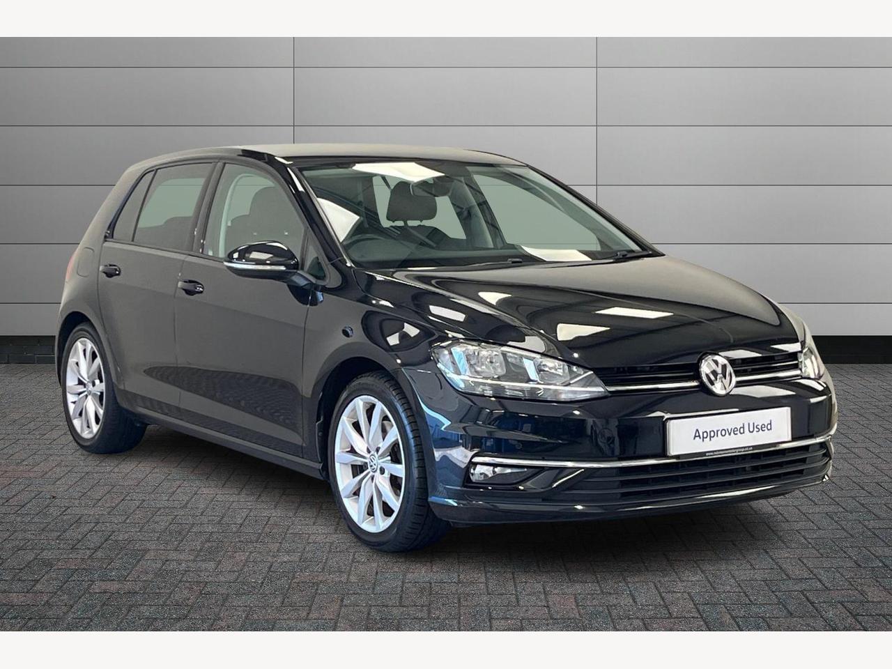 Main listing image - Volkswagen Golf