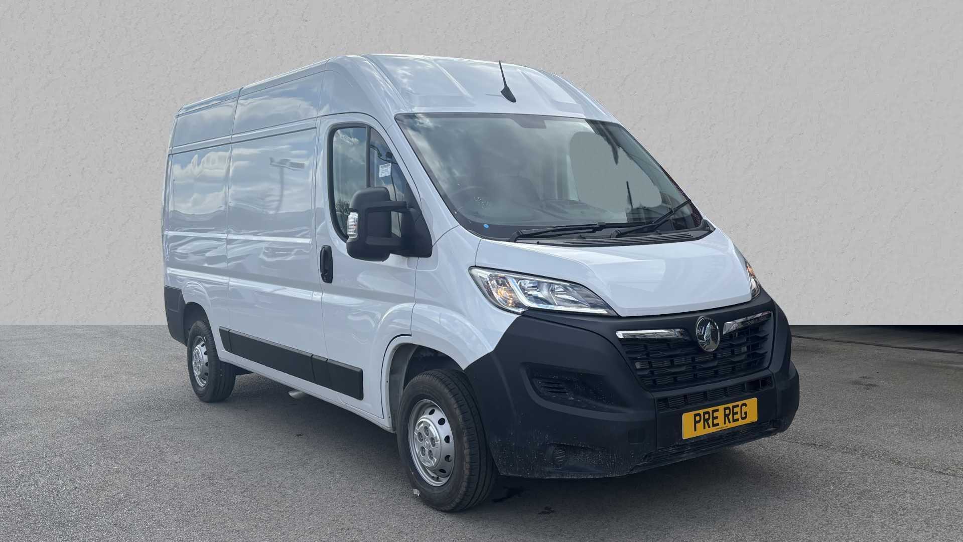 Main listing image - Vauxhall Movano