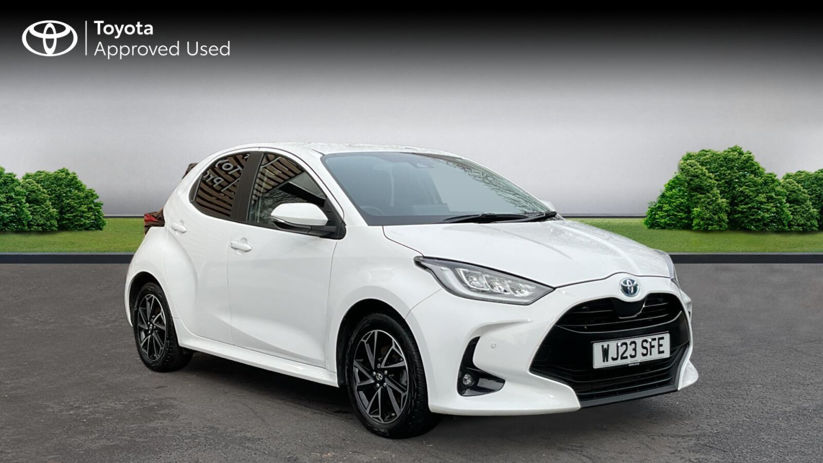 Main listing image - Toyota Yaris