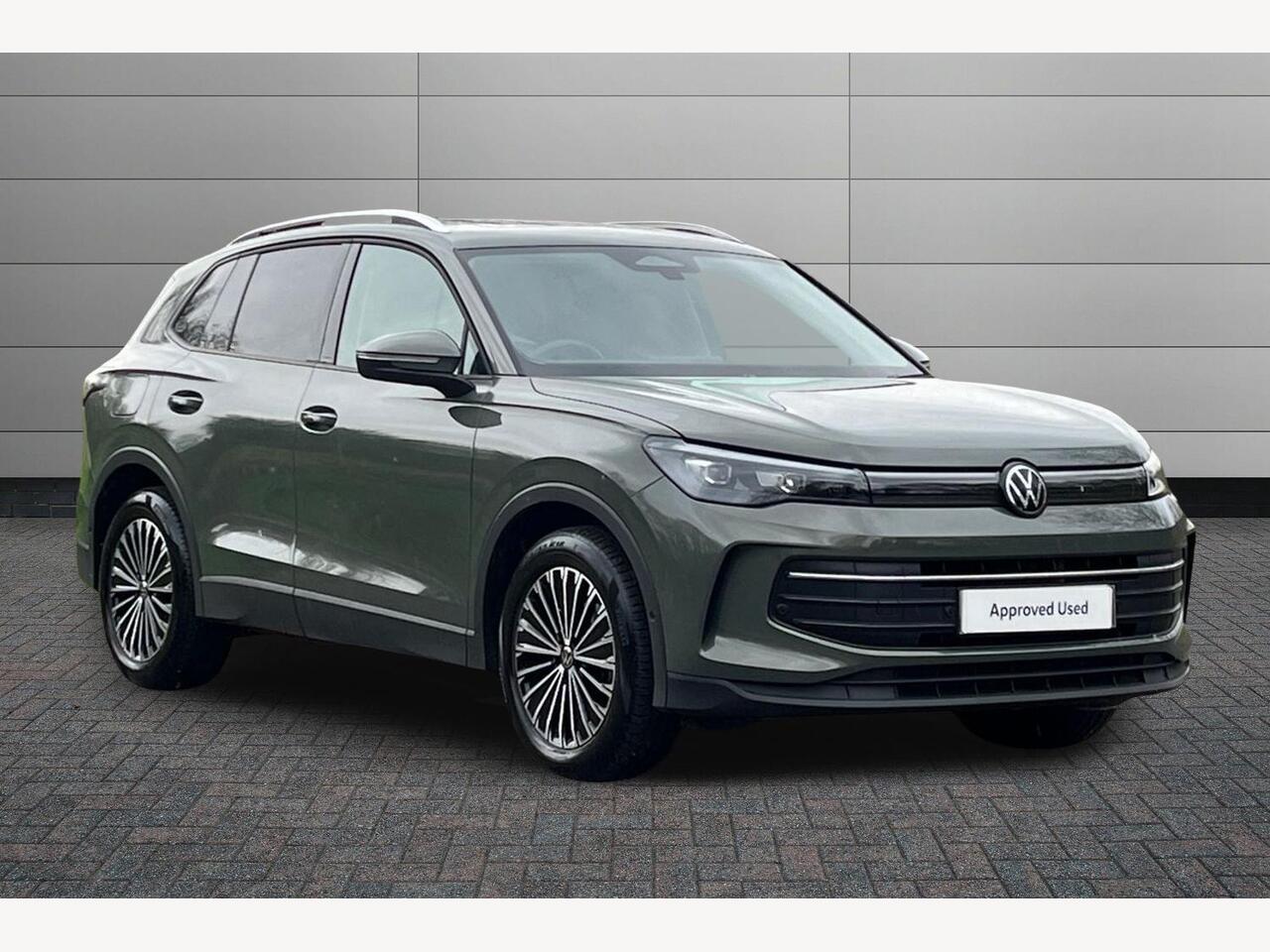Main listing image - Volkswagen Tiguan