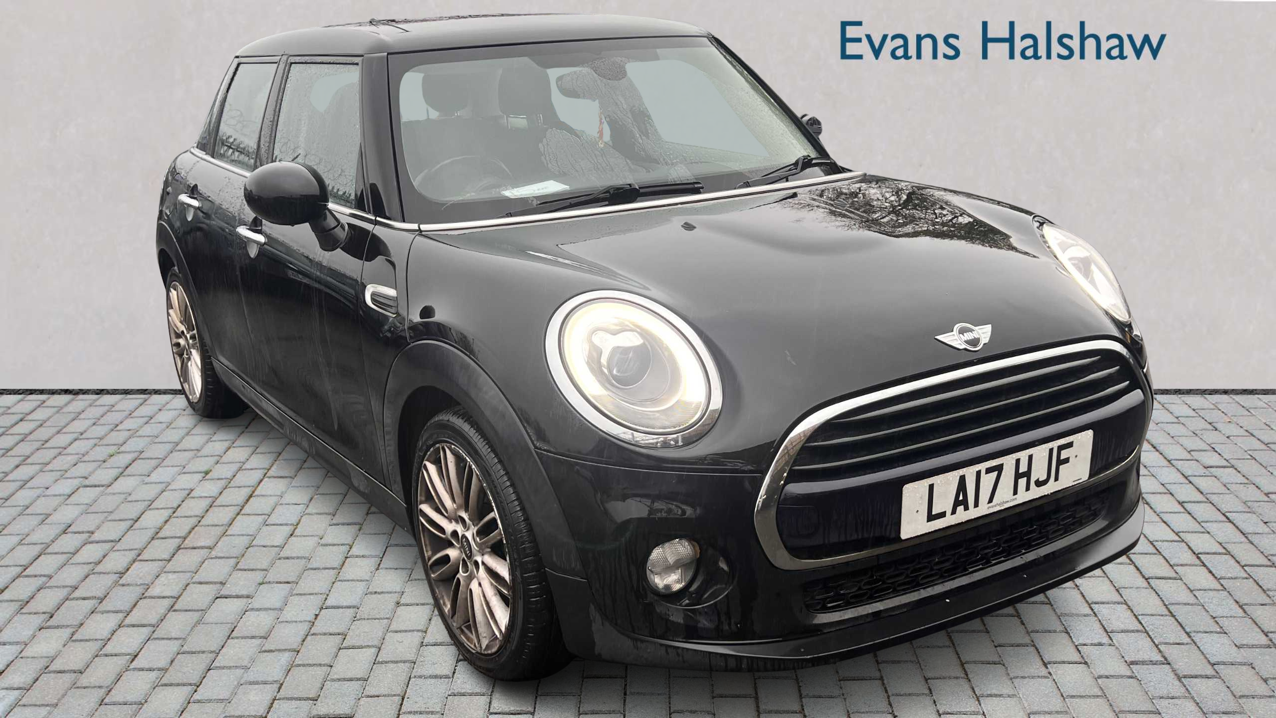 Main listing image - MINI Hatchback 5dr