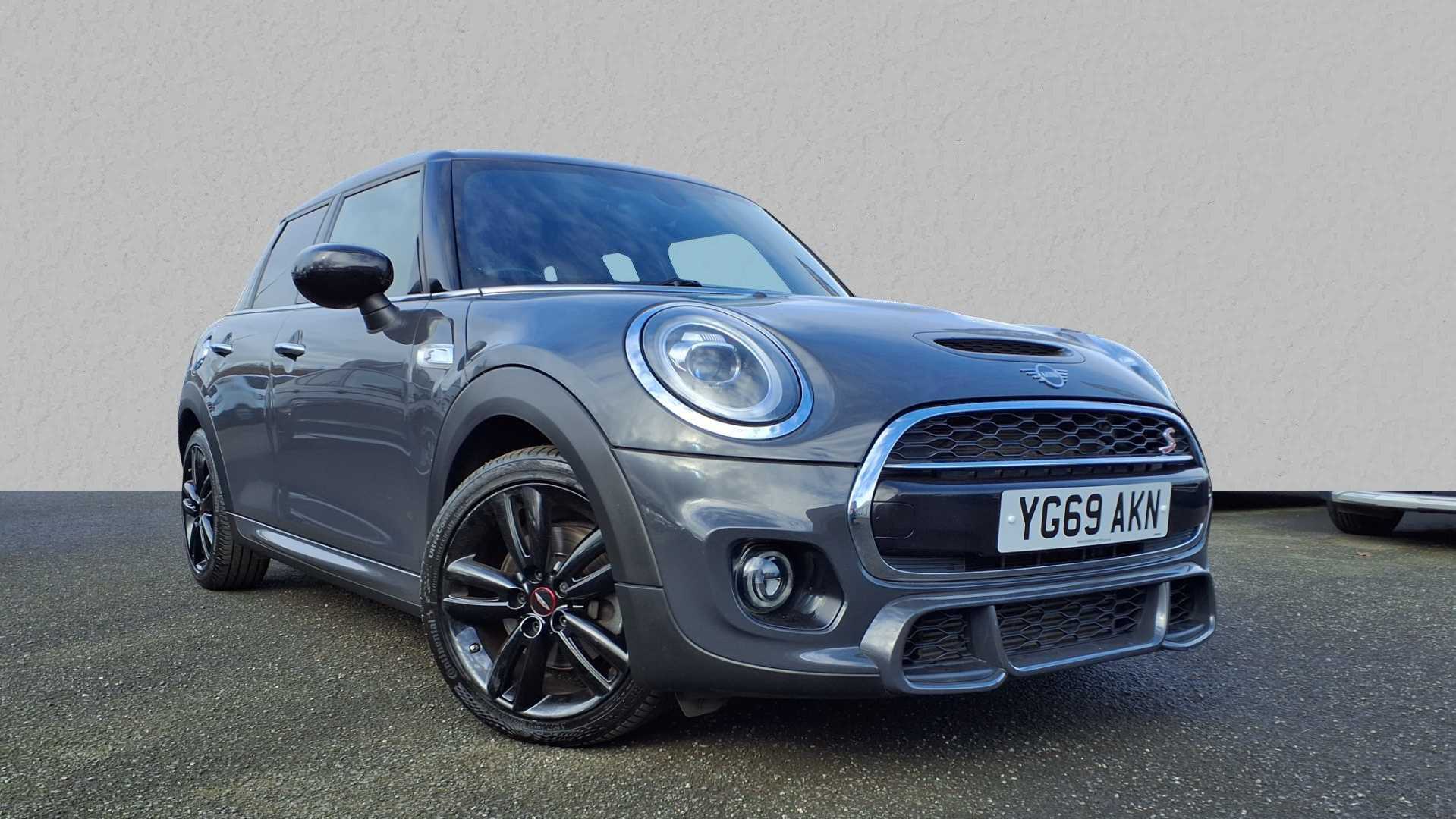 Main listing image - MINI Hatchback 5dr