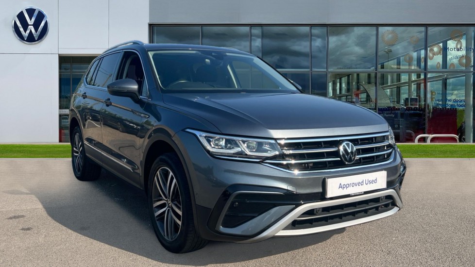 Main listing image - Volkswagen Tiguan Allspace