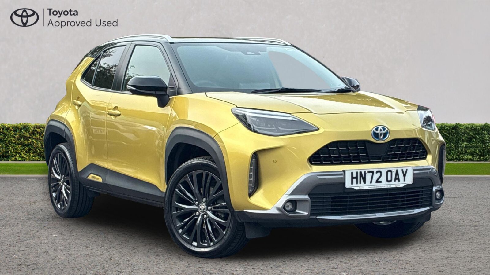 Main listing image - Toyota Yaris Cross