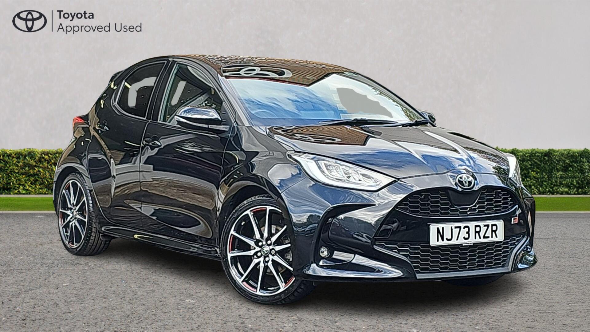 Main listing image - Toyota Yaris