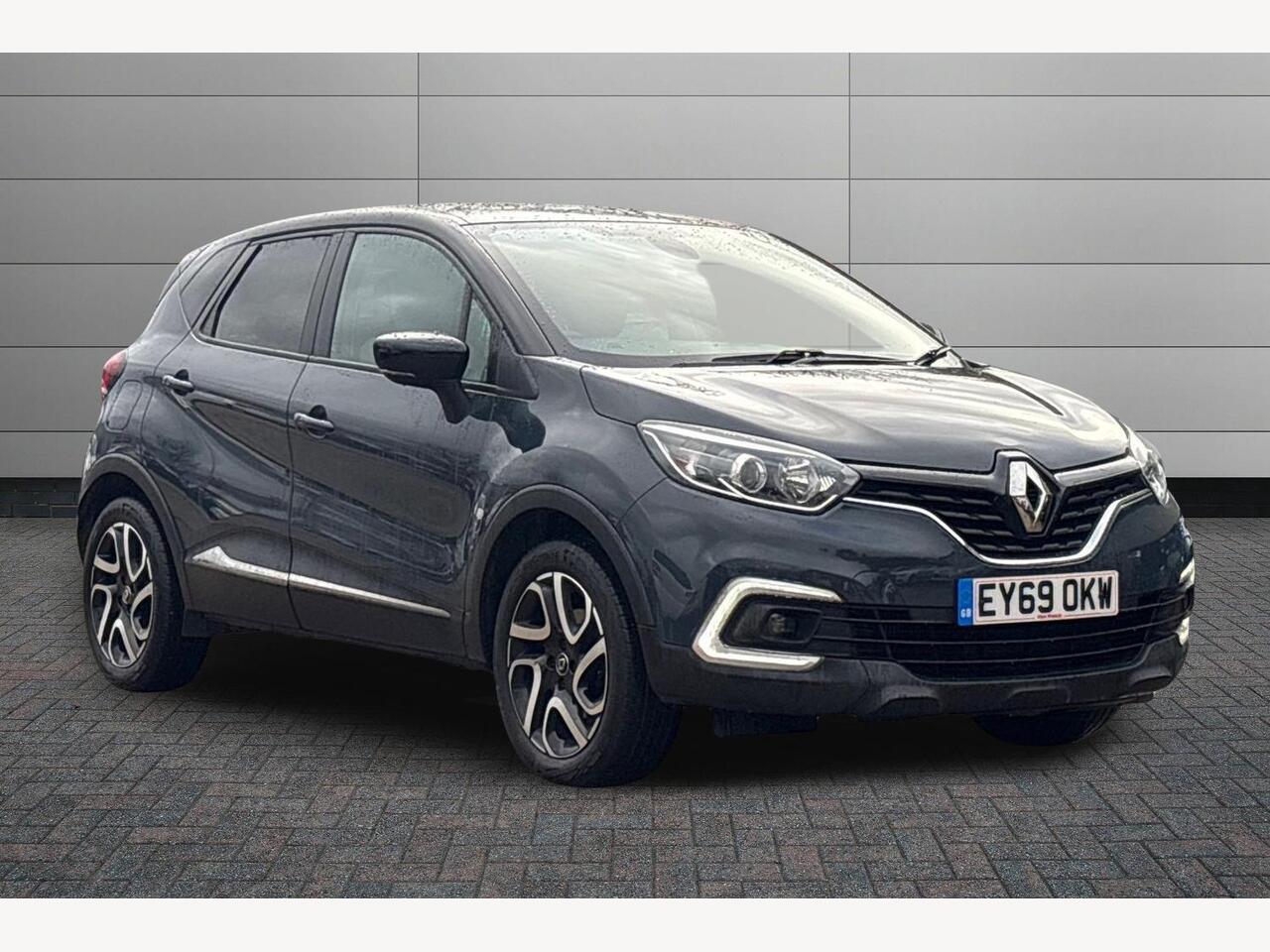 Main listing image - Renault Captur