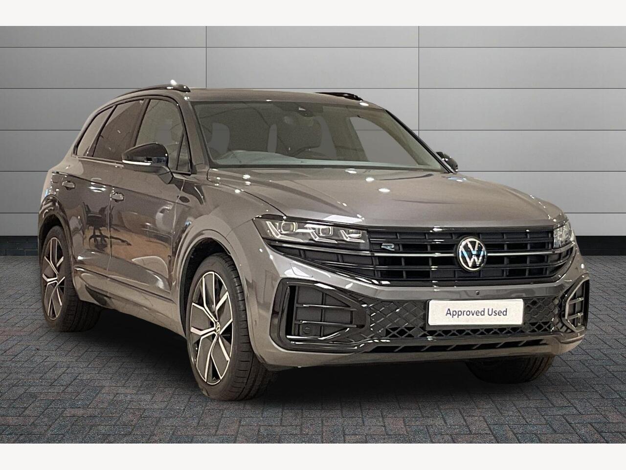 Main listing image - Volkswagen Touareg