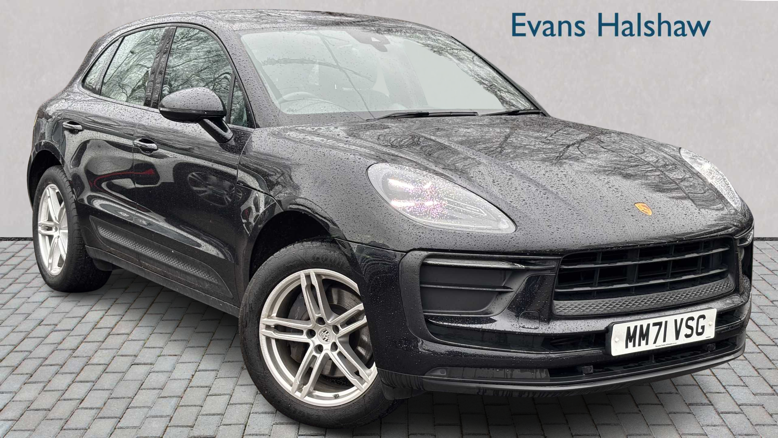 Main listing image - Porsche Macan
