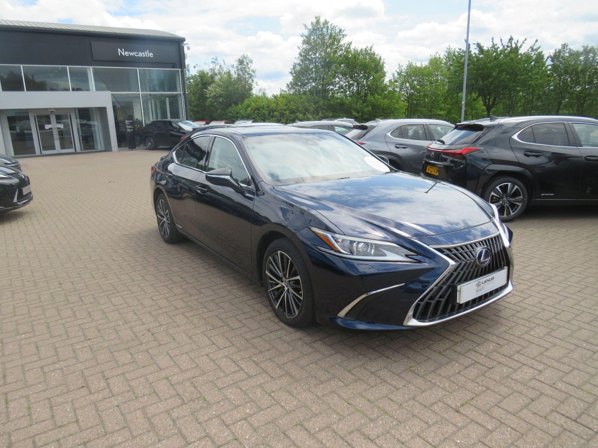 Main listing image - Lexus ES