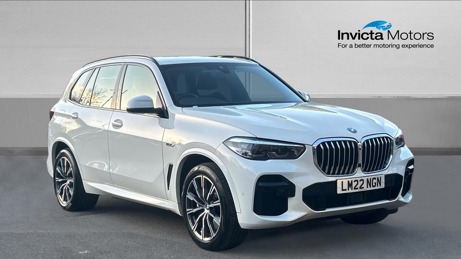 Main listing image - BMW X5