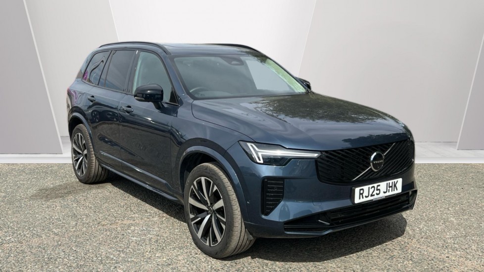 Main listing image - Volvo XC90