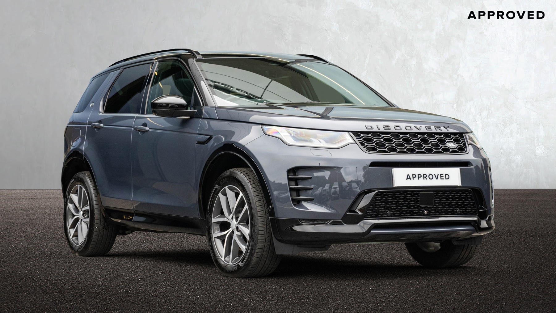 Main listing image - Land Rover Discovery Sport