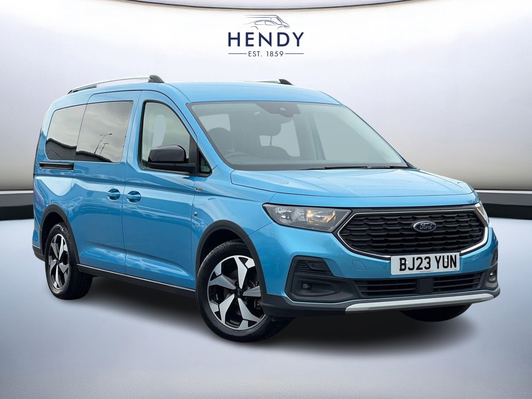 Main listing image - Ford Tourneo Connect