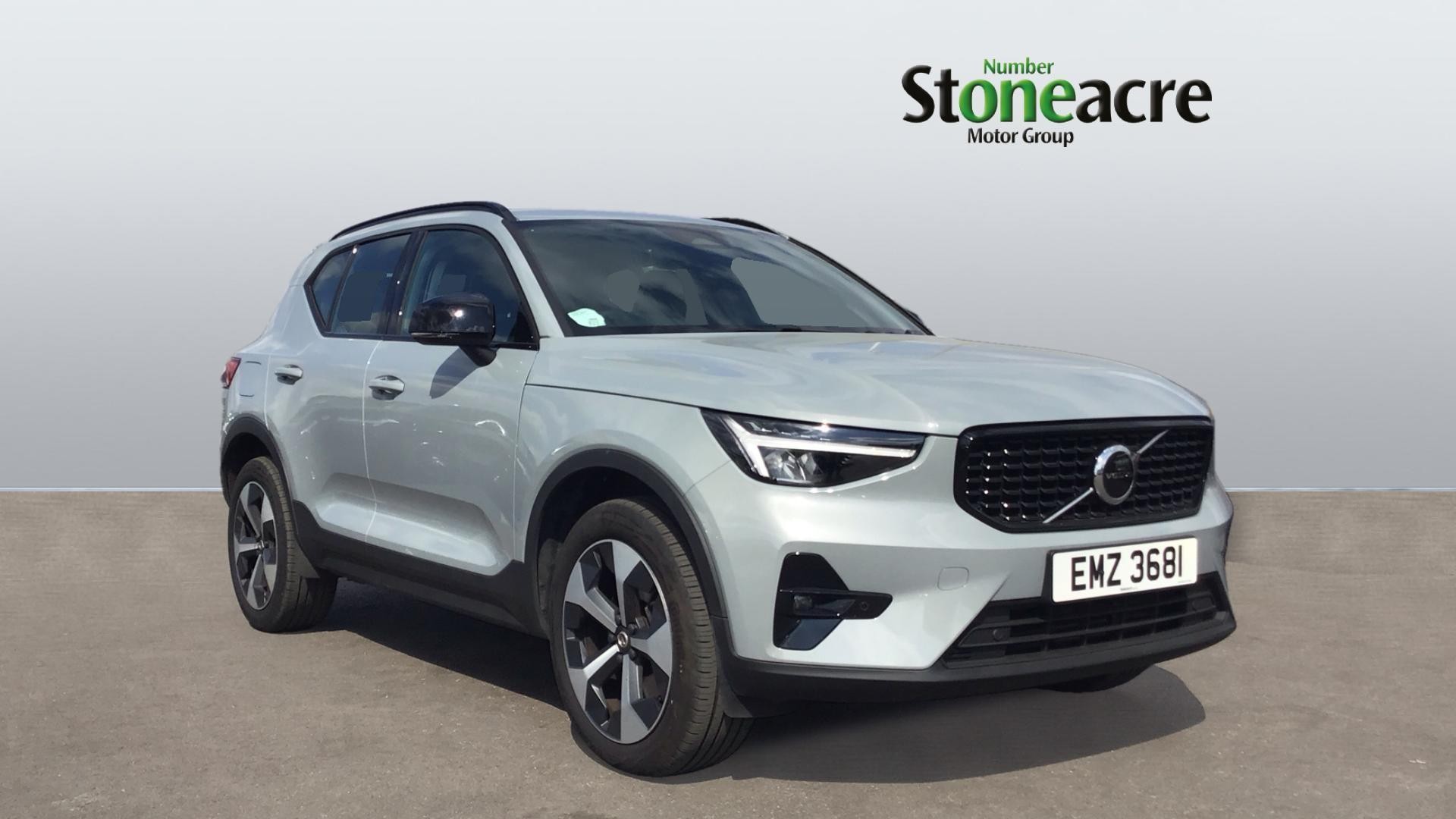 Main listing image - Volvo XC40