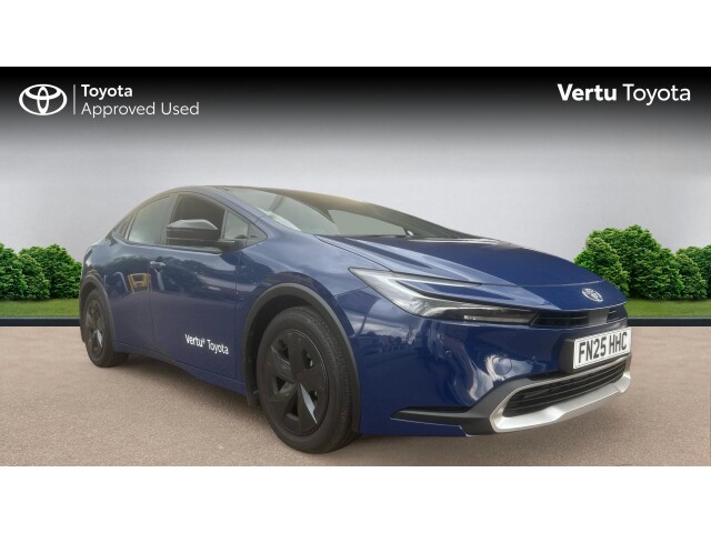 Main listing image - Toyota Prius Plug-In