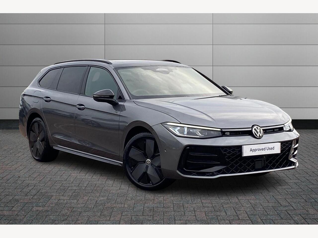 Main listing image - Volkswagen Passat