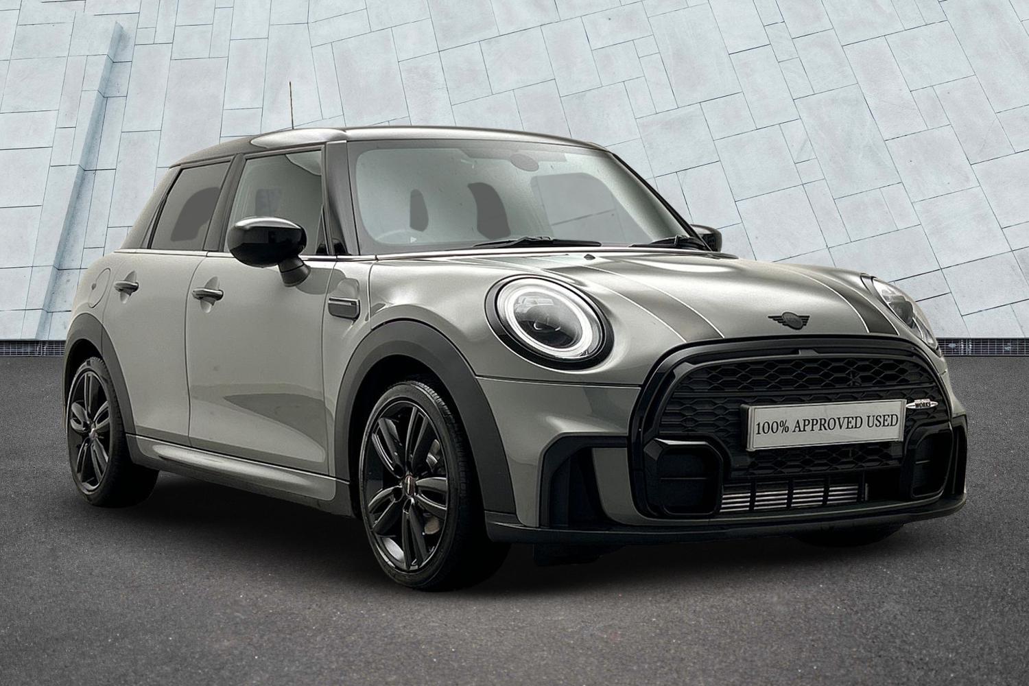 Main listing image - MINI Hatchback 5dr