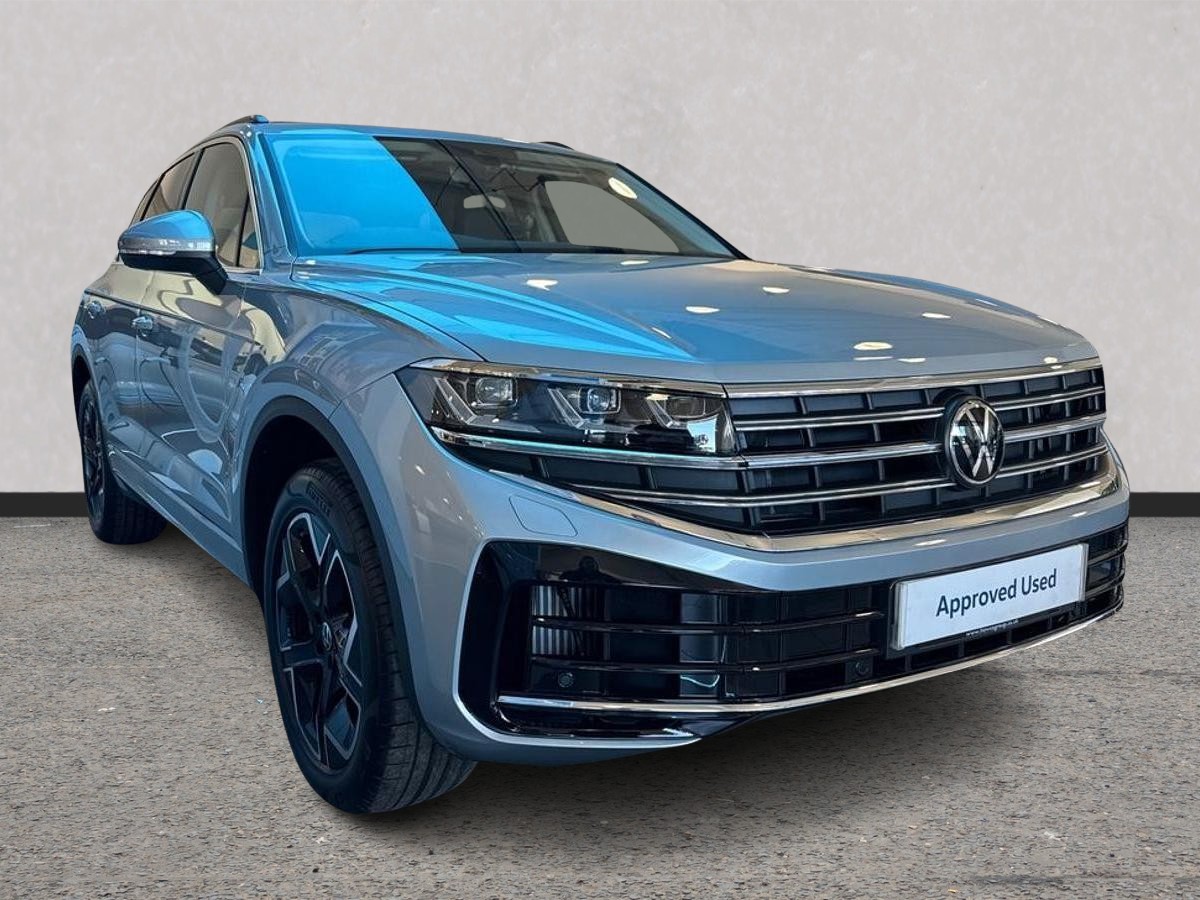 Main listing image - Volkswagen Touareg