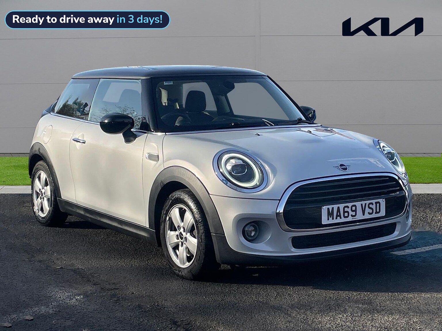 Main listing image - MINI Hatchback