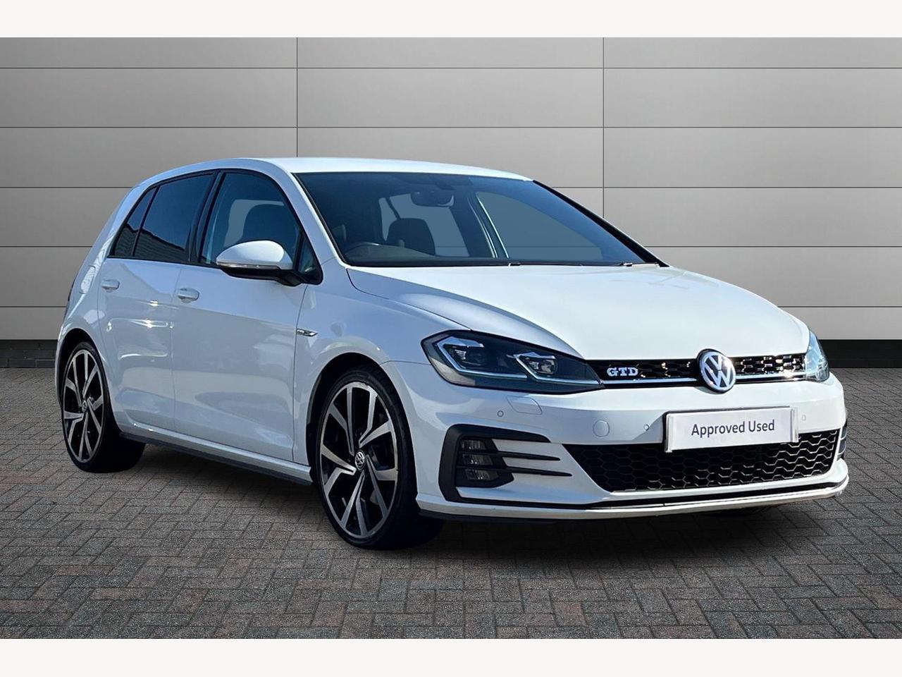 Main listing image - Volkswagen Golf