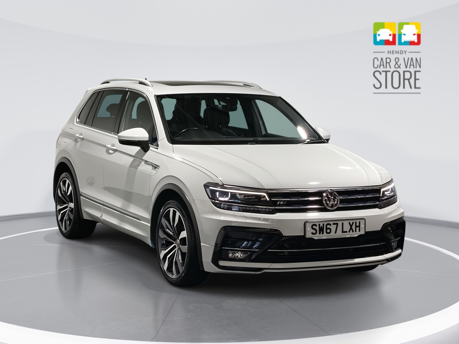 Main listing image - Volkswagen Tiguan