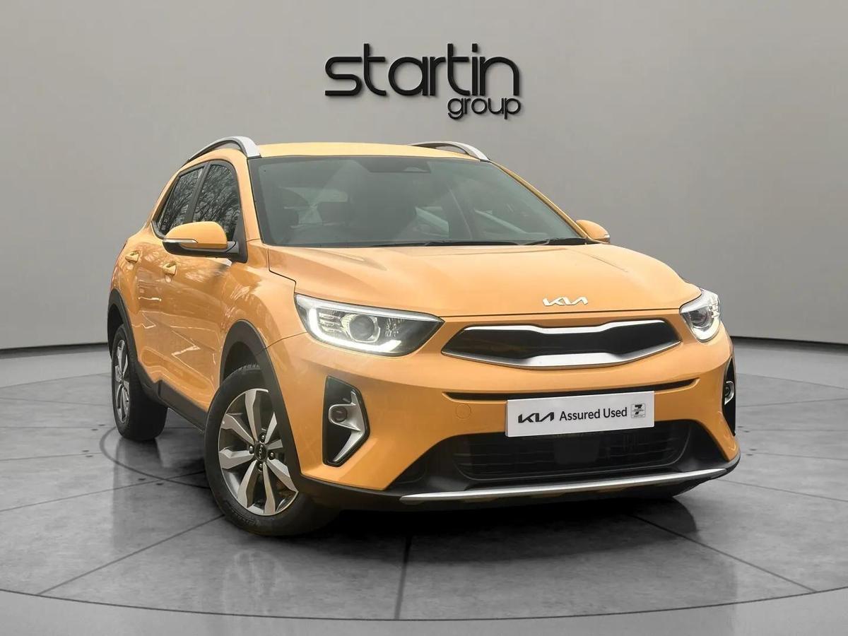 Main listing image - Kia Stonic