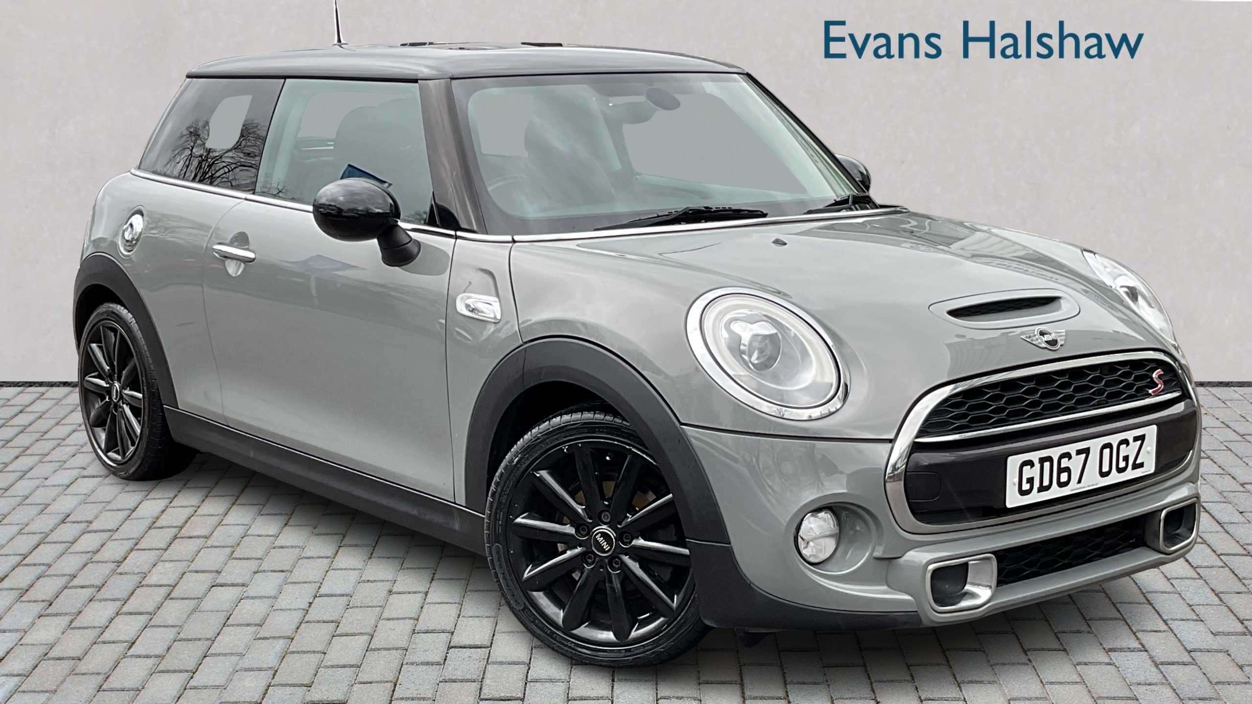 Main listing image - MINI Hatchback