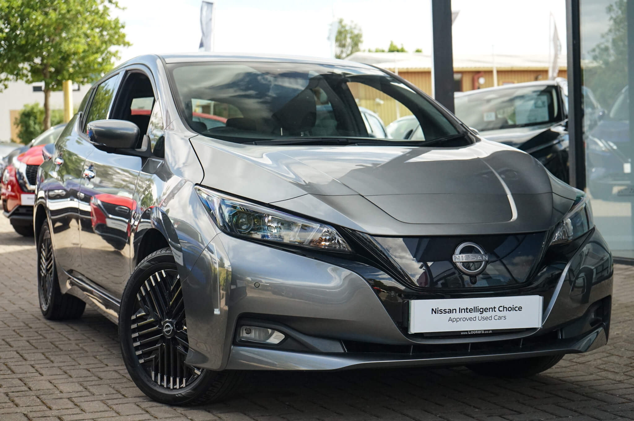 Main listing image - Nissan Leaf