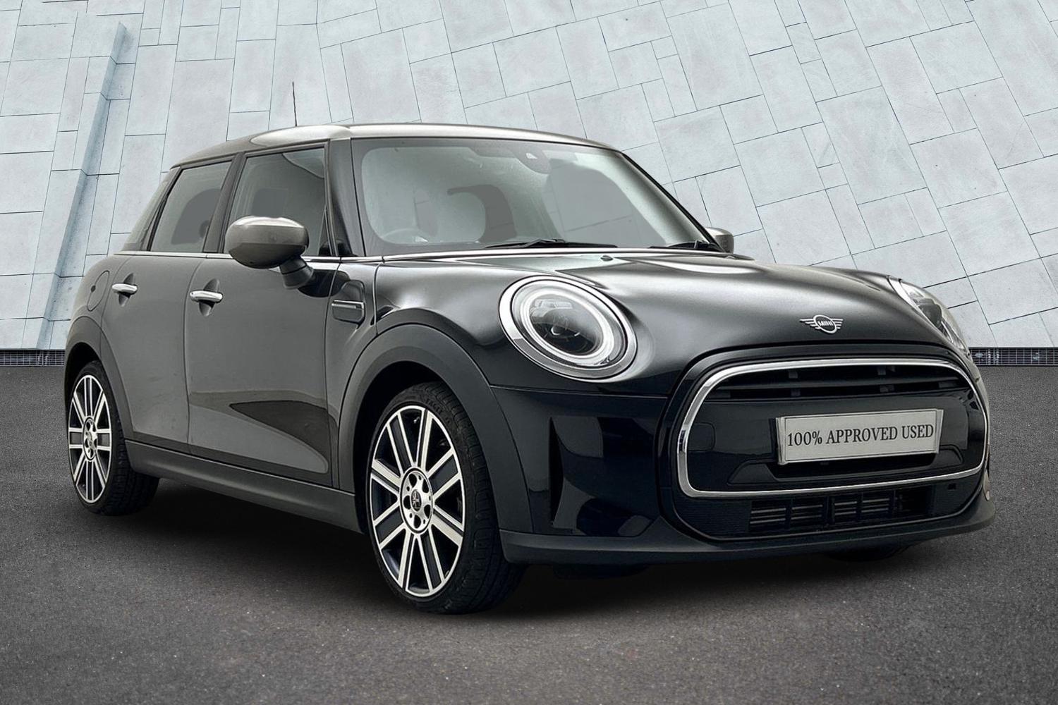 Main listing image - MINI Hatchback 5dr