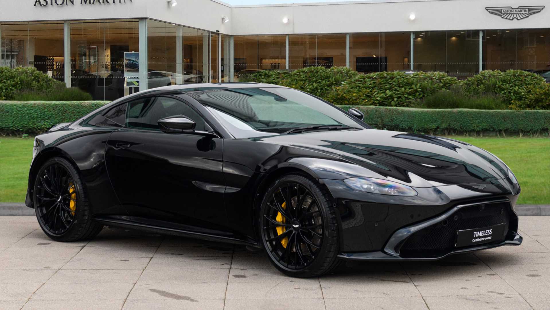 Main listing image - Aston Martin Vantage