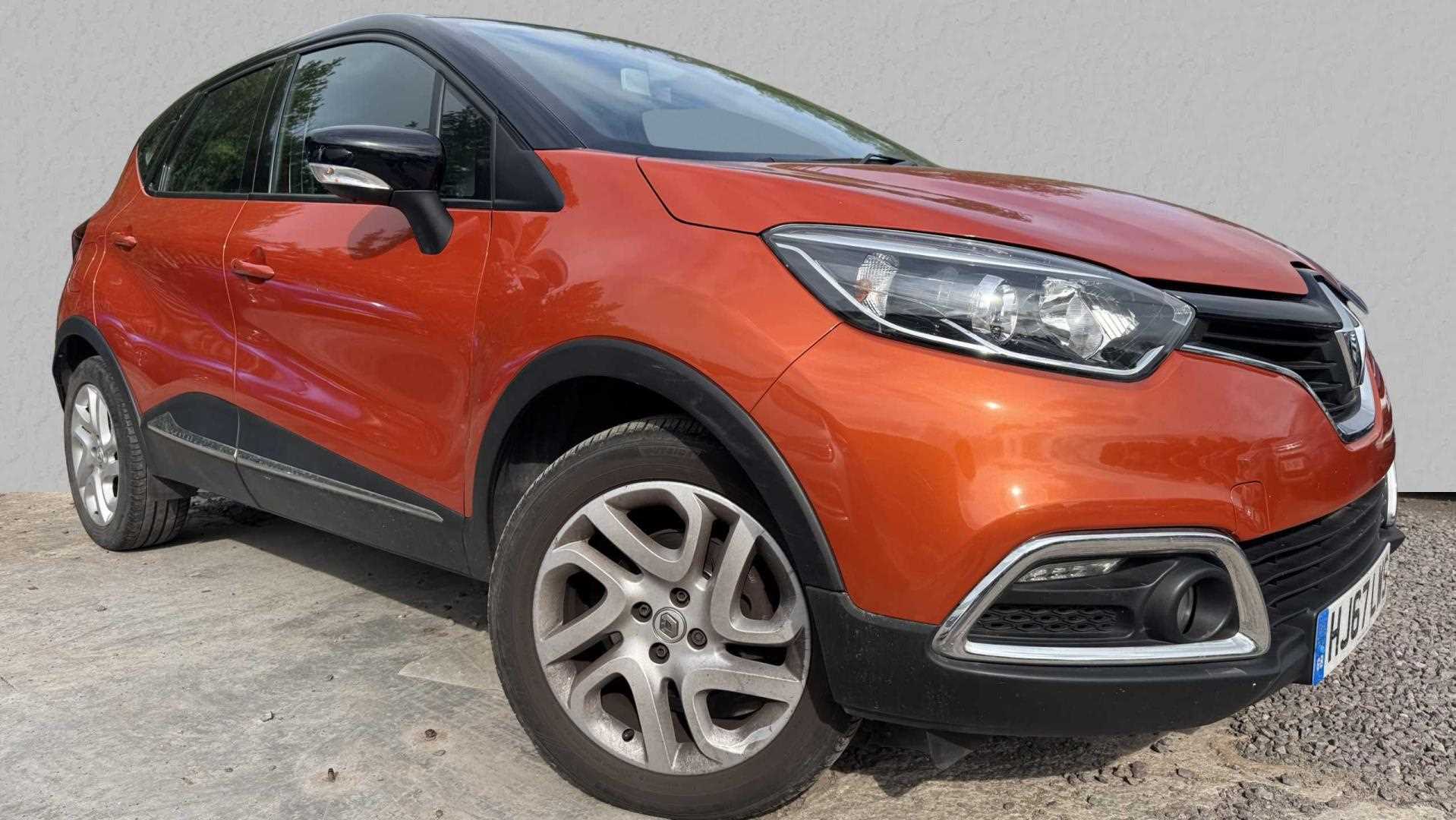 Main listing image - Renault Captur