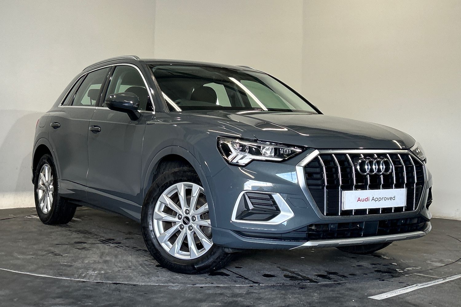 Main listing image - Audi Q3