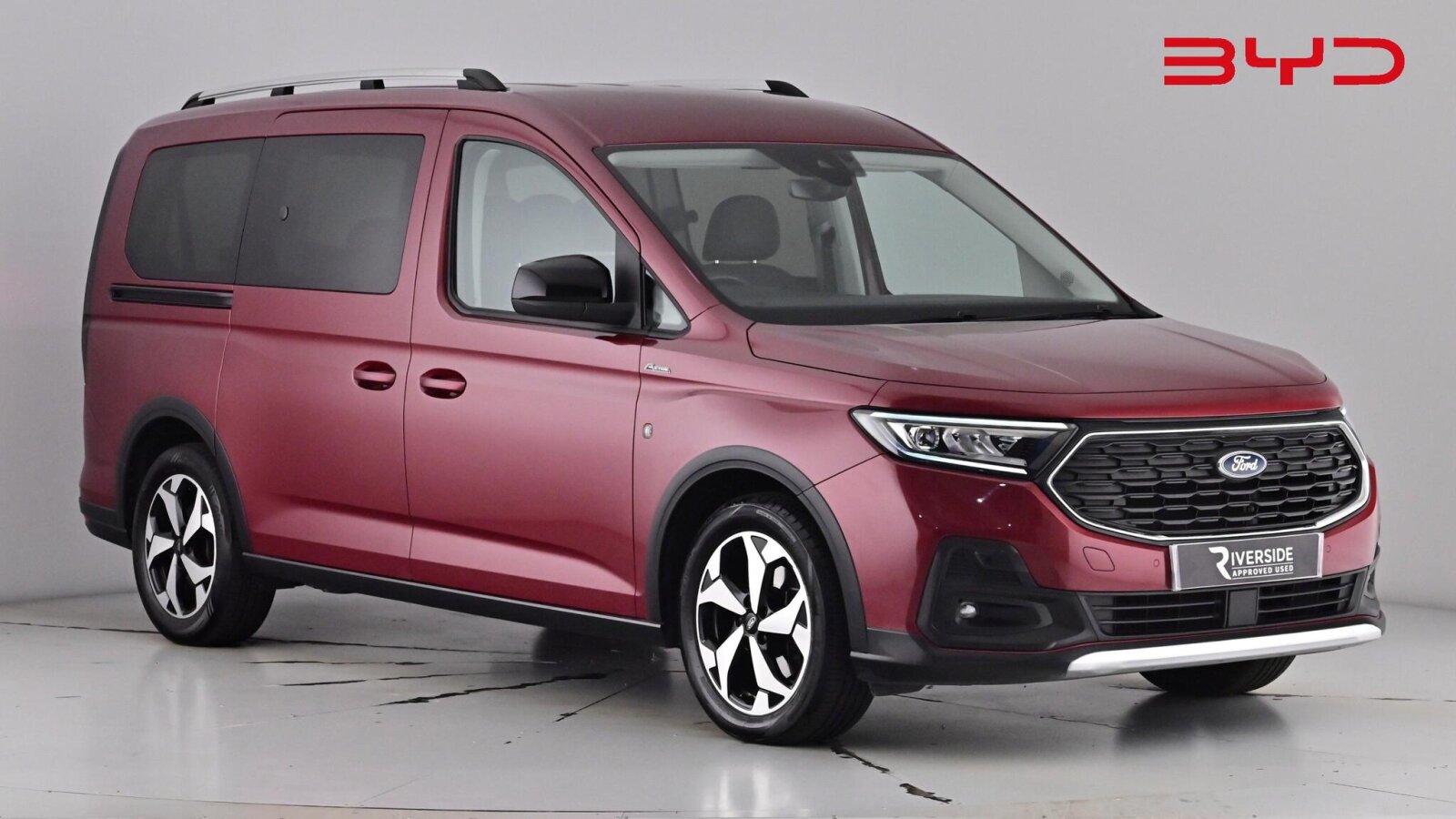 Main listing image - Ford Tourneo Connect