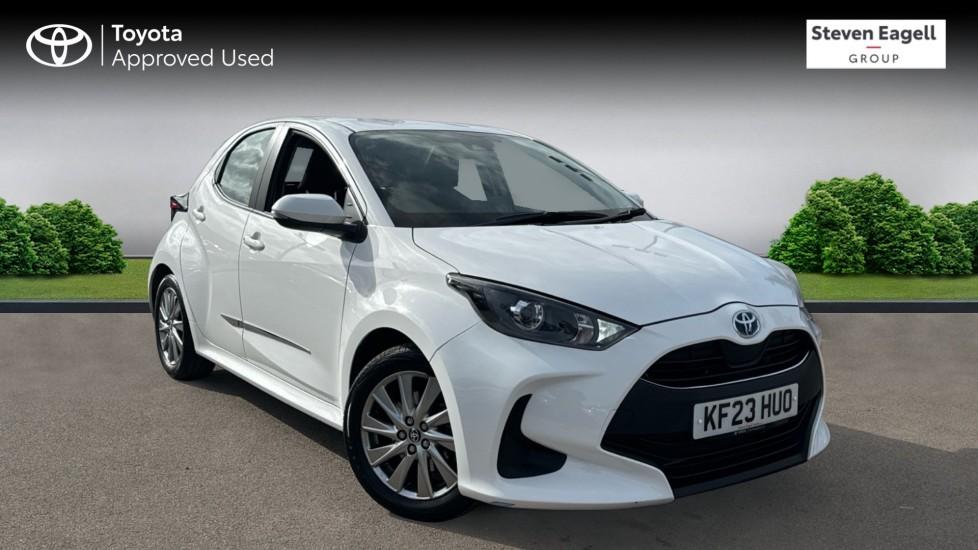 Main listing image - Toyota Yaris