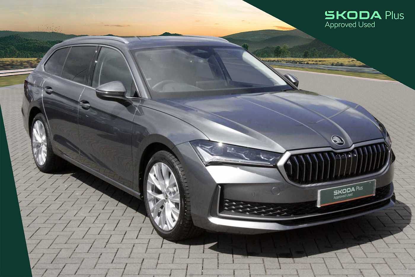 Main listing image - Skoda Superb Estate