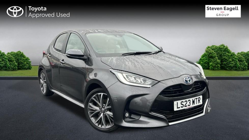 Main listing image - Toyota Yaris