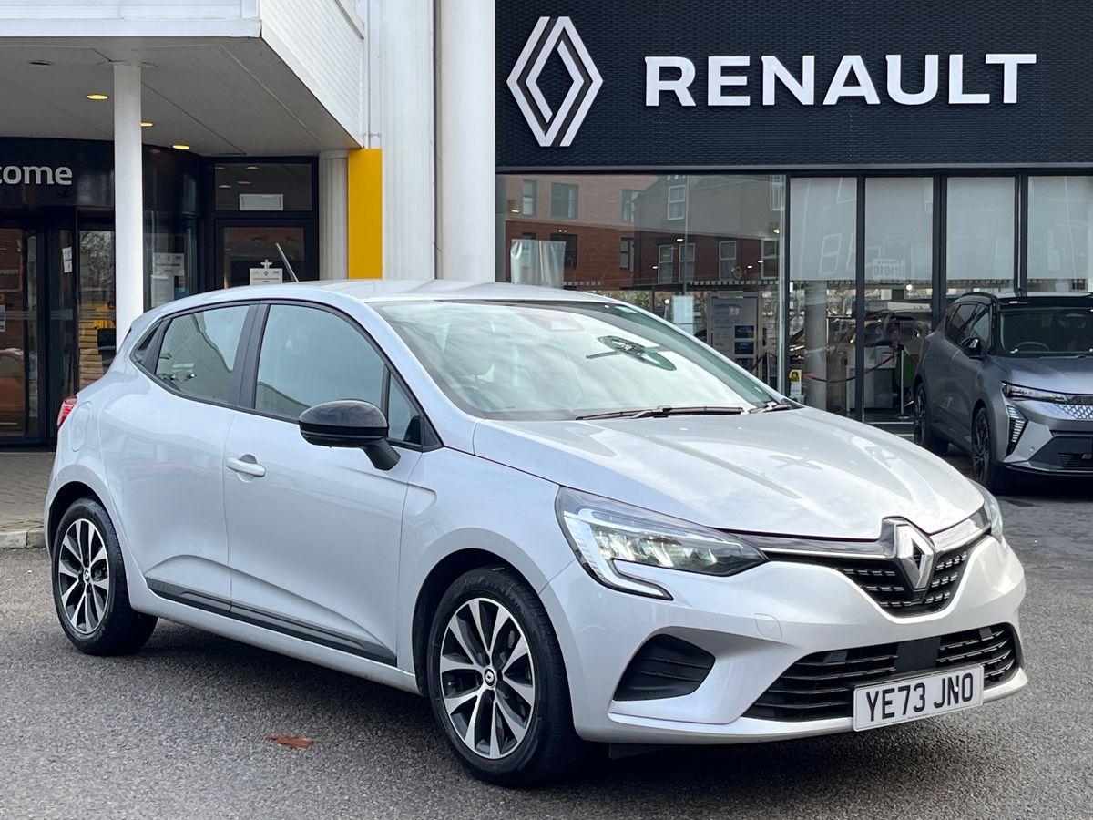 Main listing image - Renault Clio