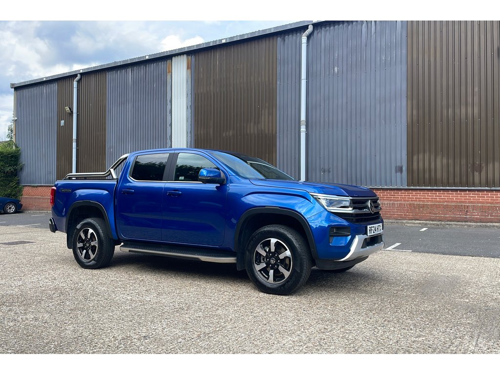 Main listing image - Volkswagen Amarok