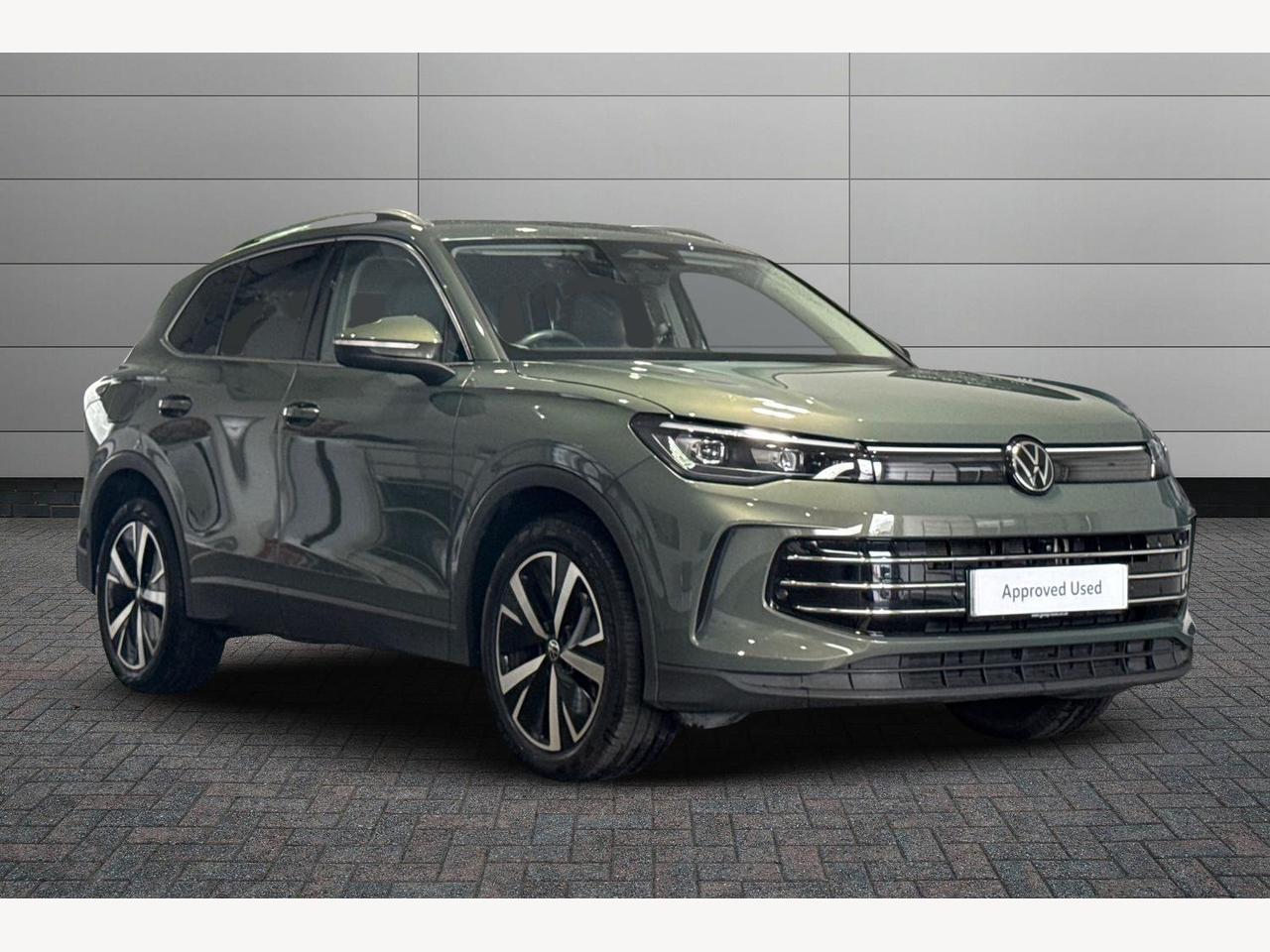 Main listing image - Volkswagen Tiguan