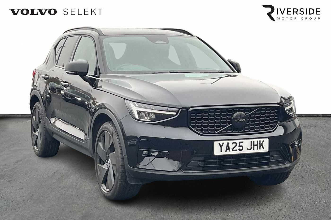 Main listing image - Volvo XC40