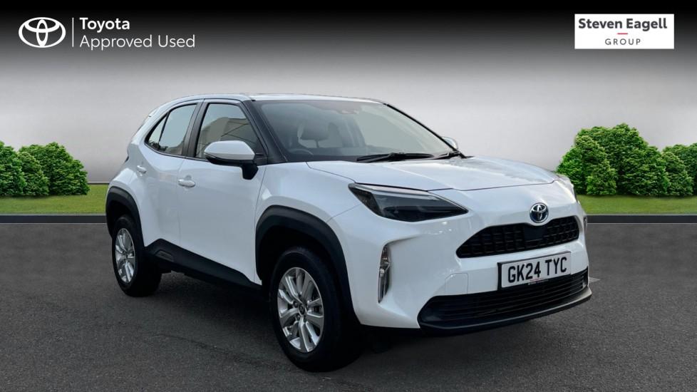 Main listing image - Toyota Yaris Cross