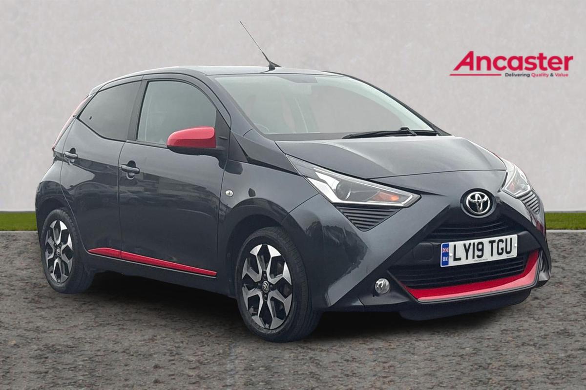 Main listing image - Toyota Aygo