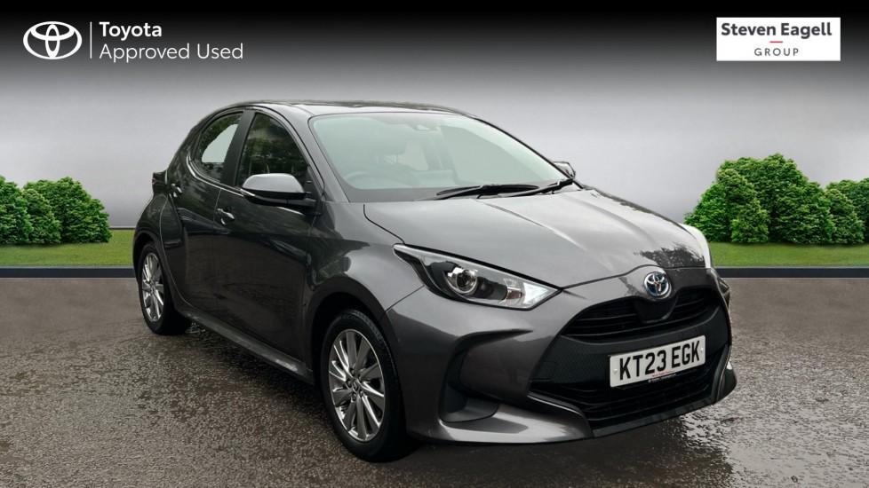 Main listing image - Toyota Yaris