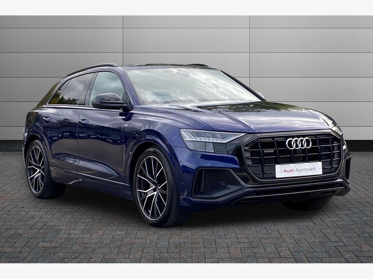 Main listing image - Audi Q8
