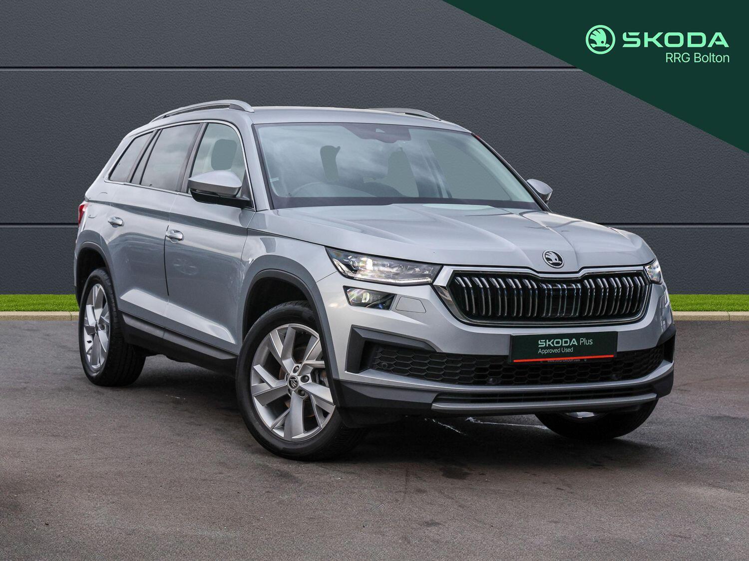 Main listing image - Skoda Superb Estate