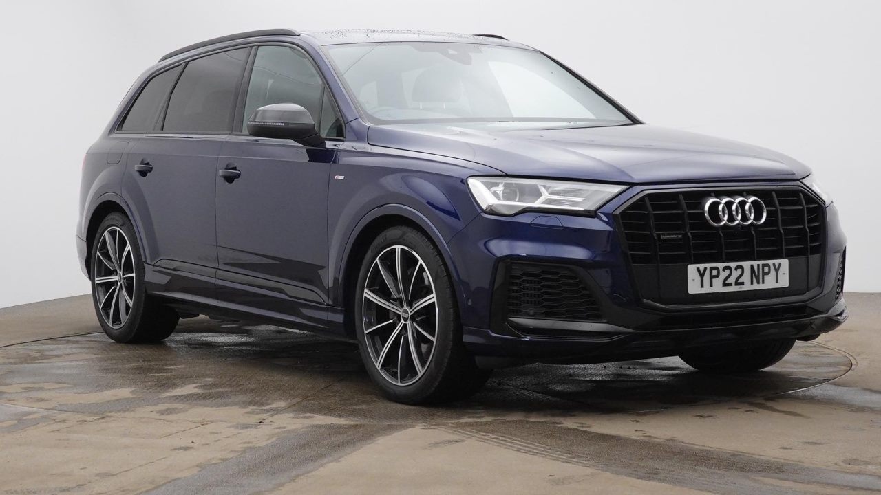 Main listing image - Audi Q7
