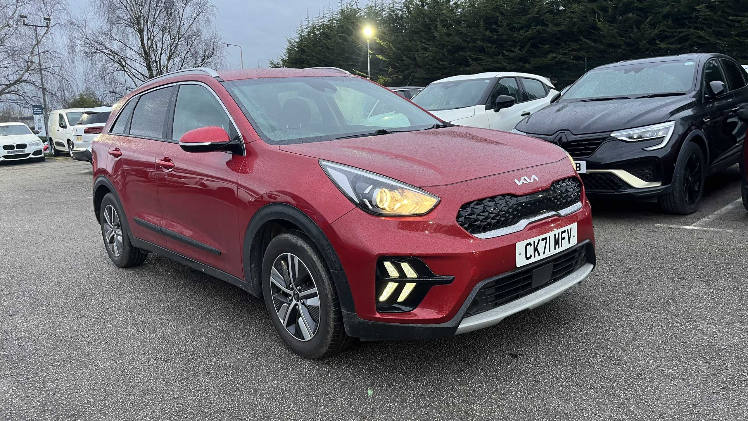 Main listing image - Kia Niro