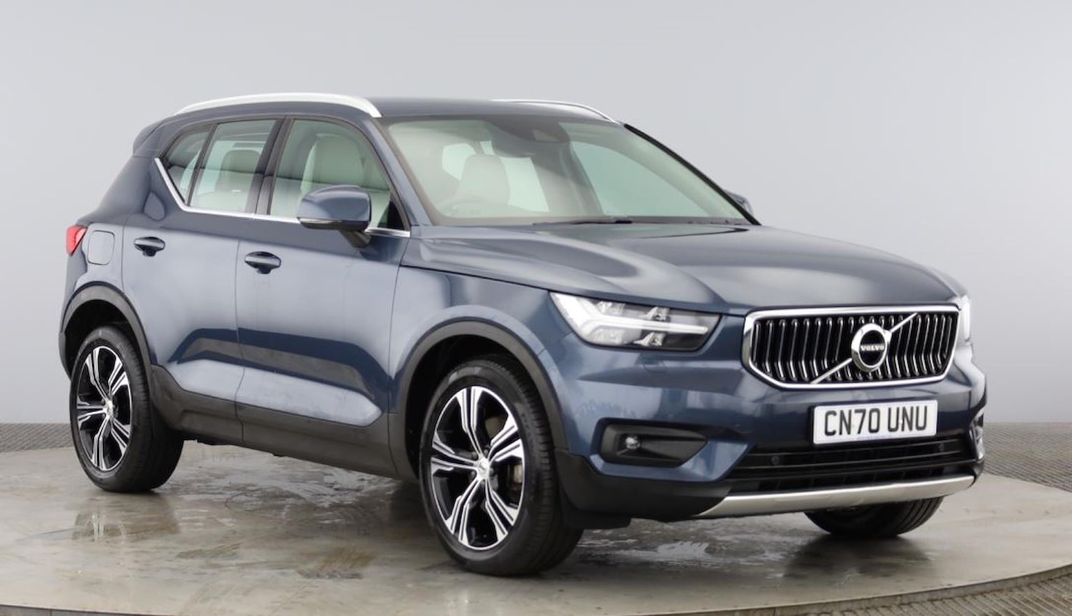 Main listing image - Volvo XC40