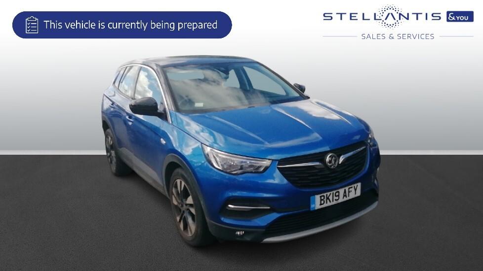 Main listing image - Vauxhall Grandland X